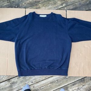 WindRiver Vintage Navy Blue Sweatshirt in good condition